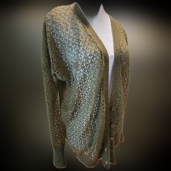 Kensie Cardigan - Generous Size L - Picture 2 of 6